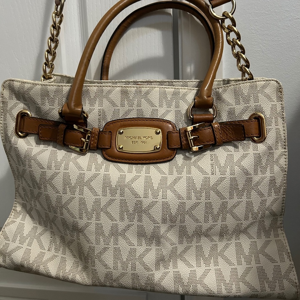 Michael Kors 2 in one satchel bag / crossbody